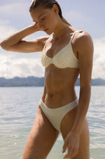 Gaia Top - Bone